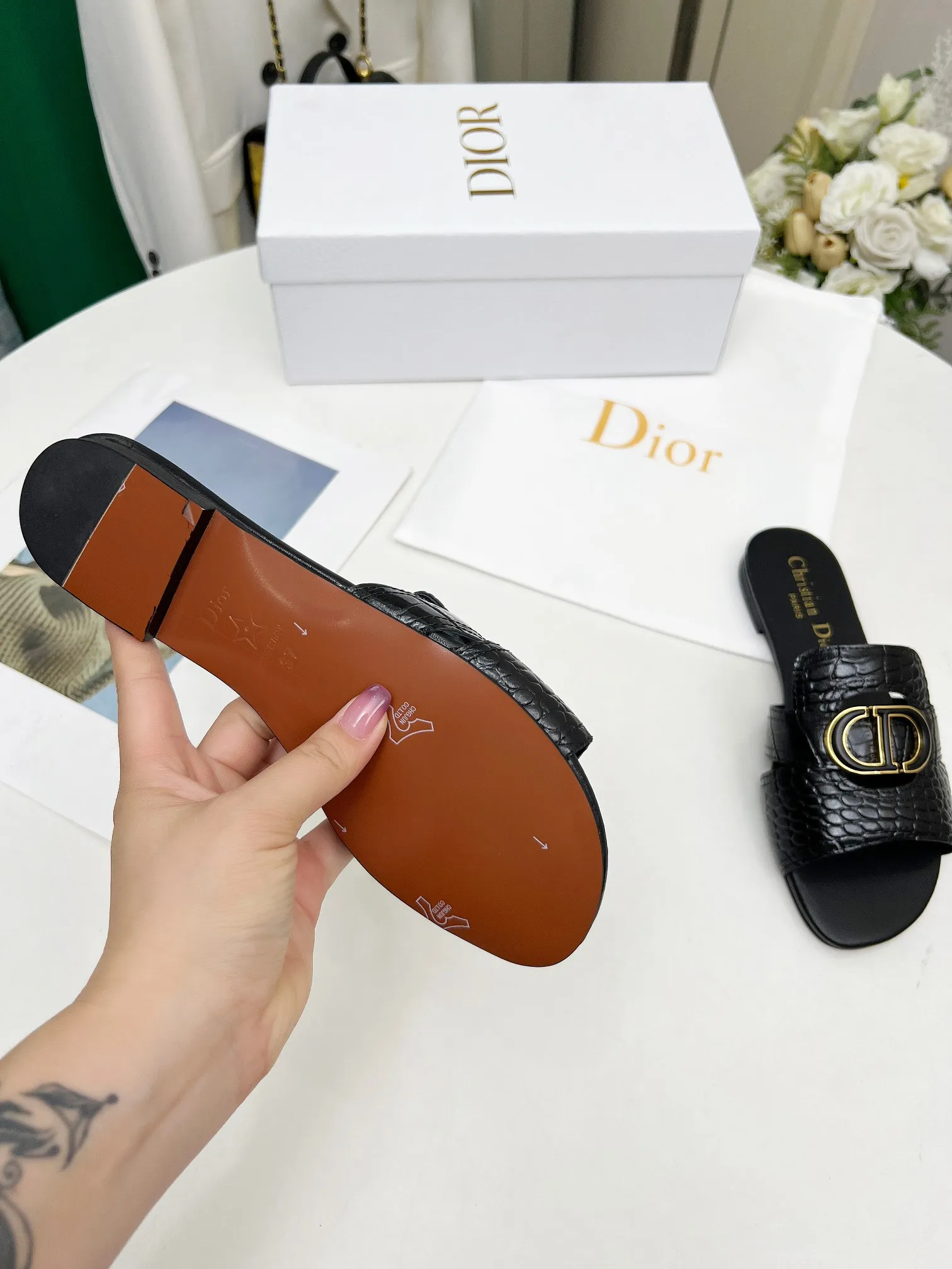 👟👟Ex-factory price 360👟👟 Genuine leather base +30 Dior spring and summer new model 6 colors optional code size 35-42